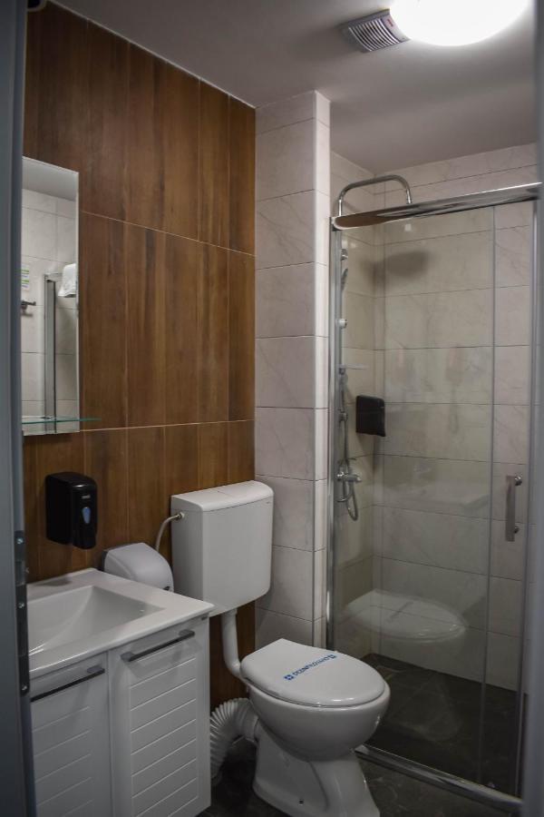 Hotel Dijana Пирот Экстерьер фото